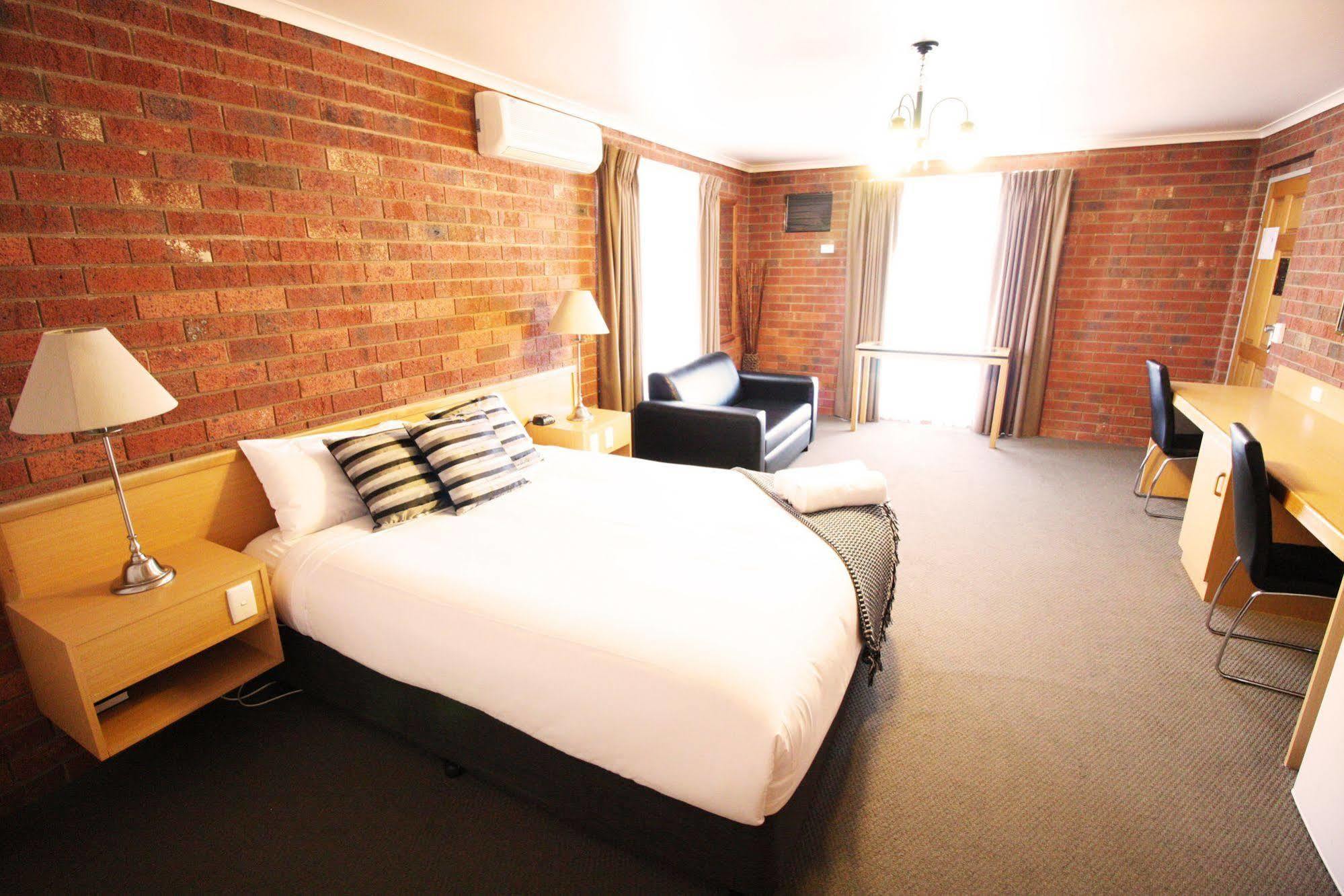 Pevensey Motor Lodge Echuca Kültér fotó
