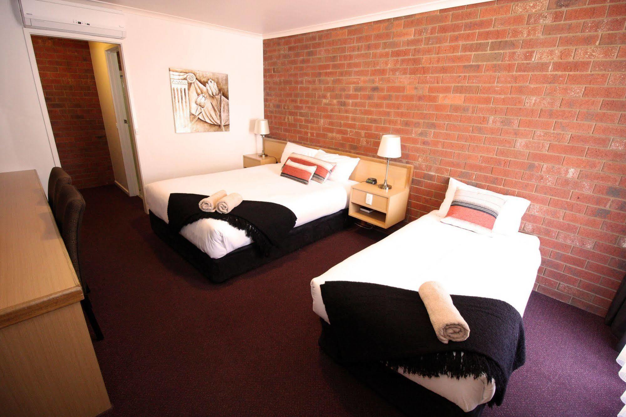 Pevensey Motor Lodge Echuca Kültér fotó
